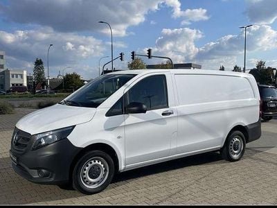 Gebraucht Mercedes Vito 102 PS (75 kW) 2023 Weiß Van