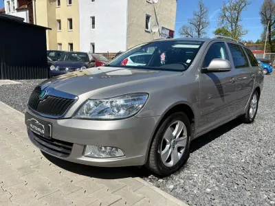 Brugt Skoda Octavia Elegance 122 HK (89 kW) 2011 Beige Stationcar