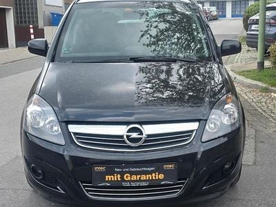 Usata Opel Zafira Family 140 CV (102 kW) 2014 Nero Monovolume
