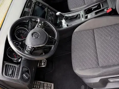 Gebraucht VW Golf VII Join 116 PS (85 kW) 2018 Gold Limousine