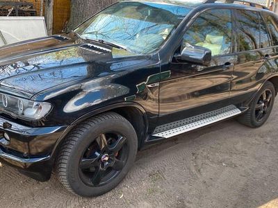 Second-hand BMW X5 M Sport 135 CP (99 kW) 2003 Negru SUV