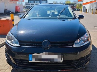Second-hand VW Golf VII Comfortline 110 CP (80 kW) 2016 Negru Berlinǎ