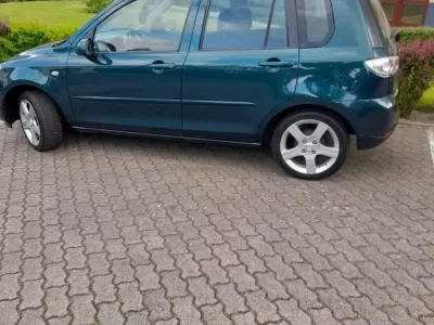 Gebraucht Mazda 2 75 PS (55 kW) 2007 Grün Kleinwagen