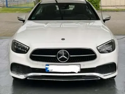 Gebraucht Mercedes E200 Avantgarde 197 PS (144 kW) 2021 Weiß Coupé
