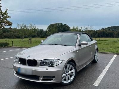 Usata BMW 123 Cabriolet 204 CV (150 kW) 2009 Argento Cabrio