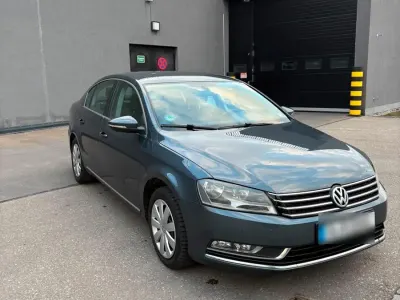 Gebraucht VW Passat 160 PS (117 kW) 2011 Grau Limousine