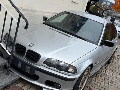 BMW 323