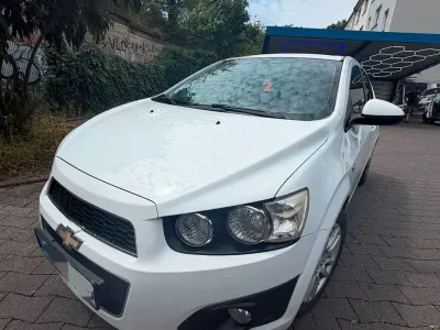 Gebraucht Chevrolet Aveo LTZ 116 PS (85 kW) 2011 Weiß Limousine