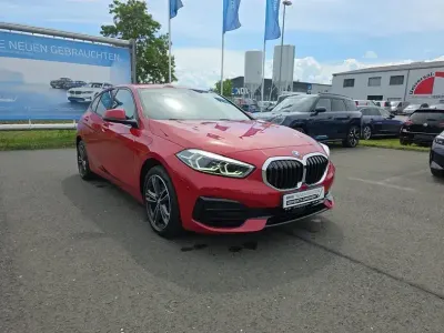 Gebraucht BMW 116 Sport Line 116 PS (85 kW) 2022 Rot Kleinwagen
