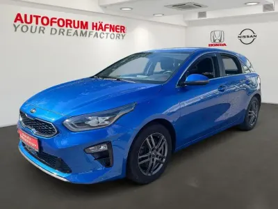 Gebraucht Kia Ceed Spirit 140 PS (102 kW) 2020 Blau Kleinwagen