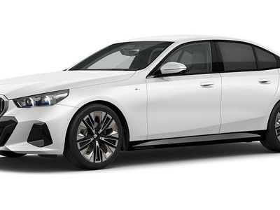 Weiß Gebraucht 2025 BMW 520 Comfort Edition Limousine | 55.811 € (Etwas zu teuer)