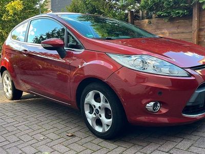 Gebraucht Ford Fiesta 120 PS (88 kW) 2009 Rot Kleinwagen