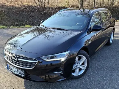 Gebraucht Opel Insignia Elegance 174 PS (127 kW) 2022 Schwarz Limousine