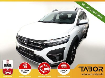 Weiß Gebraucht 2021 Dacia Sandero Comfort Limousine | 16.588 € (Teuer)