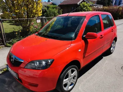Usata Mazda 2 80 CV (58 kW) 2007 Rosso Utilitaria
