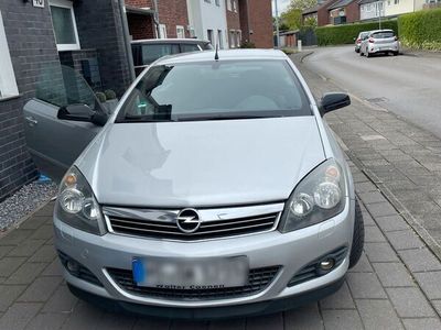 gebraucht Opel Astra Cabriolet Twin Top wenig gelaufen