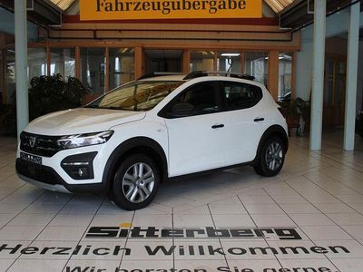 Weiß Gebraucht 2022 Dacia Sandero Essentiel Limousine | 12.800 € (Fairer Preis)