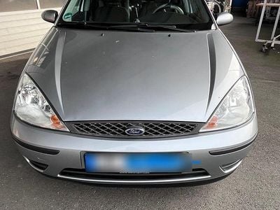 Gebraucht Ford Focus 115 PS (84 kW) 2004 Grau Kombi