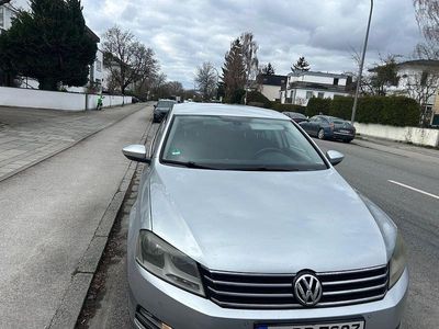 Gebraucht VW Passat Comfortline 122 PS (89 kW) 2010 Grau Limousine