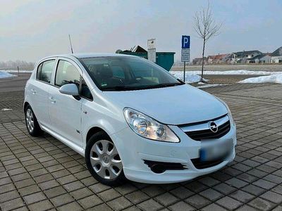 Usata Opel Corsa OPC 80 CV (58 kW) 2009 Bianco Utilitaria