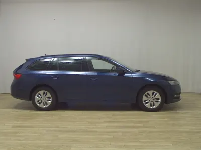 Gebraucht Skoda Octavia Ambition 116 PS (85 kW) 2021 Blau Kombi