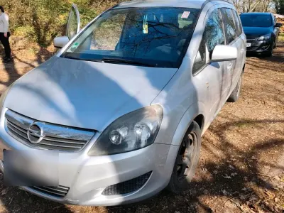Gebraucht Opel Zafira Innovation 150 PS (110 kW) 2010 Van / Kleinbus