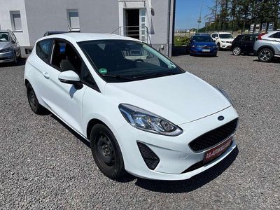 Gebraucht Ford Fiesta Trend 71 PS (52 kW) 2018 Frostweiß Kleinwagen
