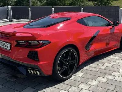 Używany Corvette C8 654 KM (481 kW) 2023 Czerwony Coupe