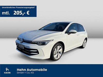 Pure white Gebraucht 2024 VW Golf Style Limousine | 28.740 € (Fairer Preis)