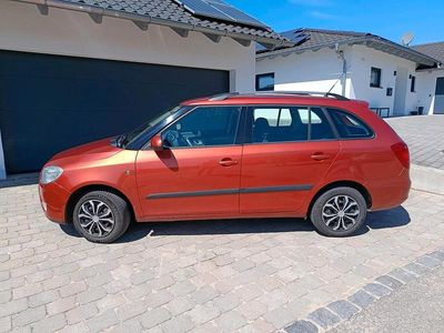 Second-hand Skoda Fabia 100 CP (73 kW) 2009 Portocaliu Break