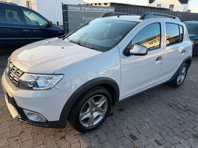 Grau Gebraucht 2020 Dacia Sandero Prestige Limousine | 6.950 €