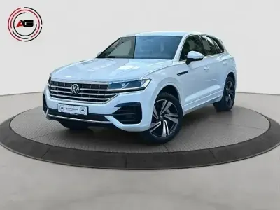 Second-hand VW Touareg R-line 340 CP (250 kW) 2022 Alb SUV