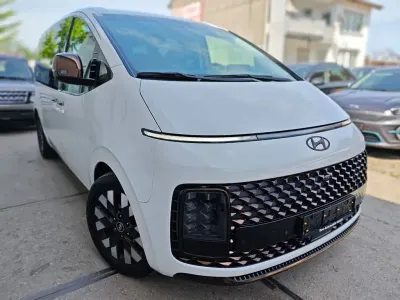 Gebraucht Hyundai Staria Signature 177 PS (130 kW) 2022 Weiß Van / Kleinbus