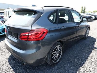 BMW 220