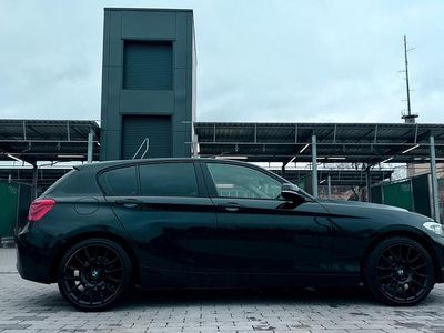 Gebraucht BMW 116 Efficient Dynamics 116 PS (85 kW) 2015 Schwarz Kleinwagen