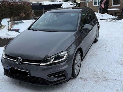 Gebraucht VW Golf VII R-line 125 PS (91 kW) 2017 Grau Limousine