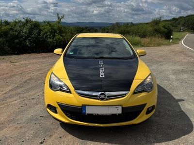 Opel Astra GTC