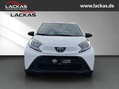 Neu Toyota Aygo X Business Edition 72 PS (52 kW) 2025 Weiß SUV