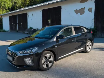 Gebraucht Hyundai Ioniq 141 PS (103 kW) 2021 Schwarz Kleinwagen