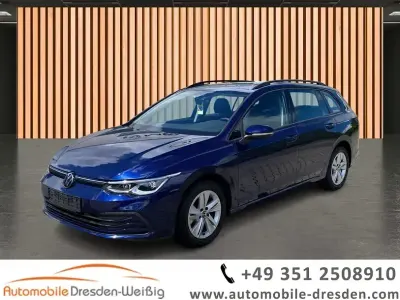 Używany VW Golf VIII Life 131 KM (96 kW) 2024 Niebieski Kombi