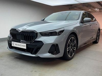 Neu BMW 520 Comfort Edition 197 PS (144 kW) 2026 M brooklyn grau metallic