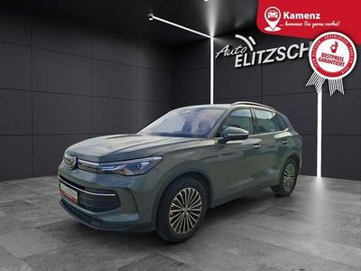 Gebraucht VW Tiguan Life 131 PS (96 kW) 2025 Cipressinogrün metallic SUV