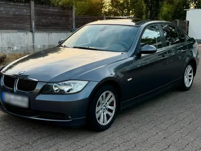 Gebraucht BMW 318 129 PS (94 kW) 2006 Grau Limousine