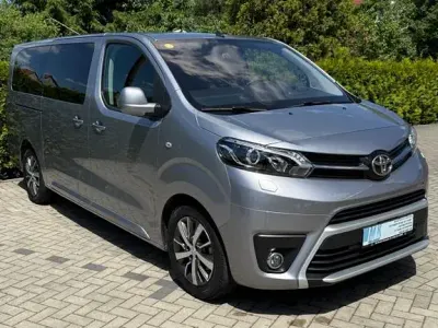 Gebraucht Toyota Proace Verso Executive 177 PS (130 kW) 2022 Silber Kombi