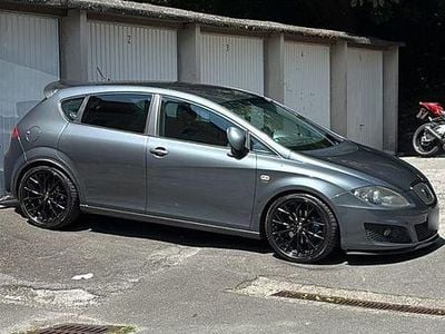 Usata Seat Leon Sport 230 CV (169 kW) 2010 Grigio Utilitaria