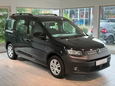 Gebraucht VW Caddy 122 PS (89 kW) 2022 Schwarz Van / Kleinbus