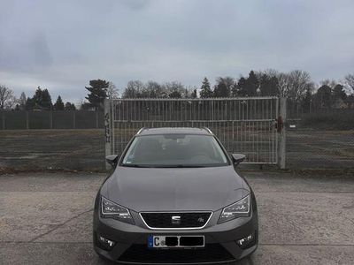 Grau Gebraucht 2017 Seat Leon ST FR Kombi | 14.250 € (Fairer Preis)