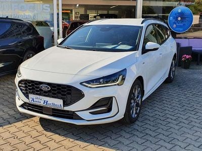 Gebraucht Ford Focus ST-Line 125 PS (91 kW) 2023 Frostweiß Kombi