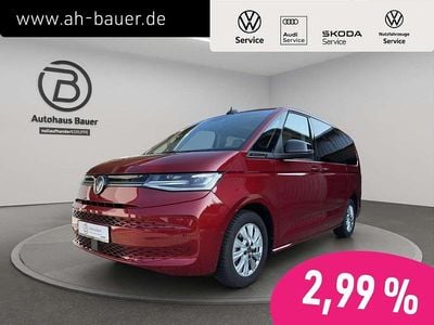 Gebraucht VW Multivan Life 150 PS (110 kW) 2024 Fortanarot metallic Van