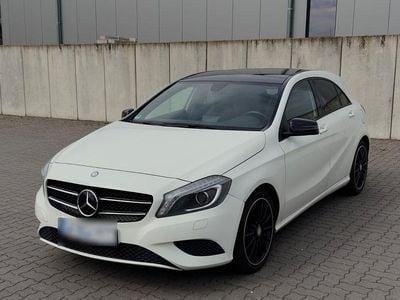 Usata Mercedes A180 Urban 109 CV (80 kW) 2014 Bianco Berlina